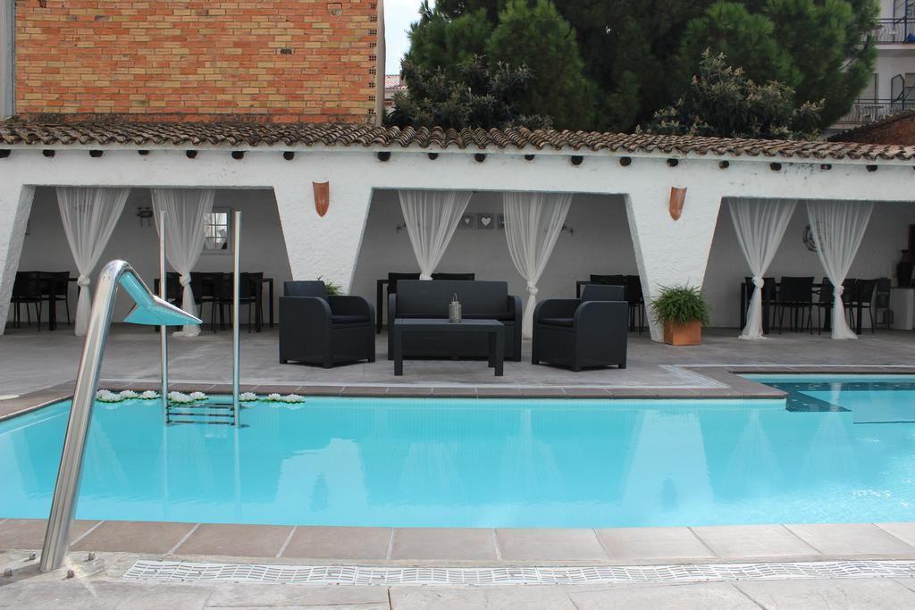 Hotel Salome Calafell Exterior photo