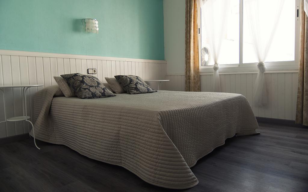 Hotel Salome Calafell Room photo